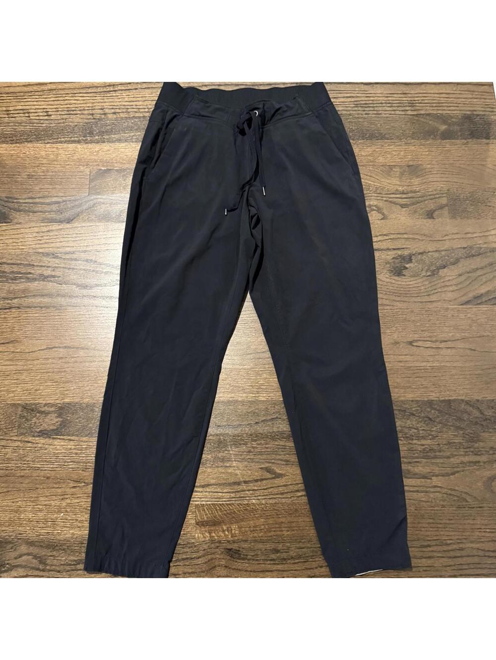 ATHLETA Mid Rise Black Pants Size 6